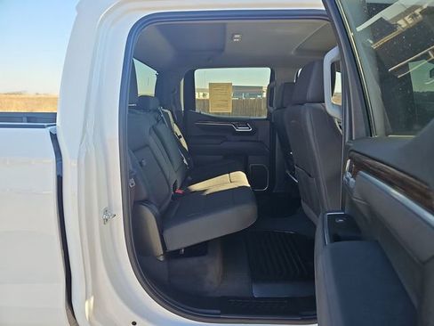 Used 2025 GMC Sierra 1500 Elevation image 27