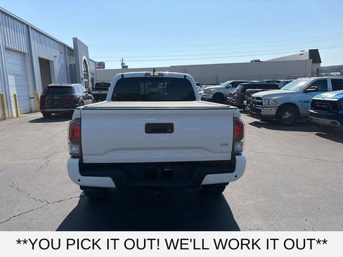 Used 2023 Toyota Tacoma TRD Sport AWD/4WD image 5