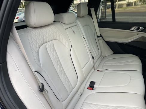 Used 2020 BMW X5 M50i w/ Executive Package AWD/4WD image 16