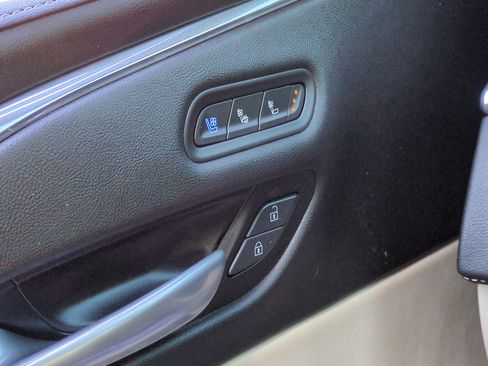 Used 2023 Cadillac Escalade ESV Premium Luxury w/ LPO, Radiant Package image 23