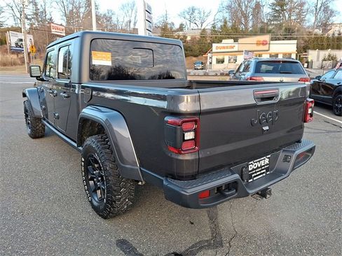 Used 2024 Jeep Gladiator Sport image 21
