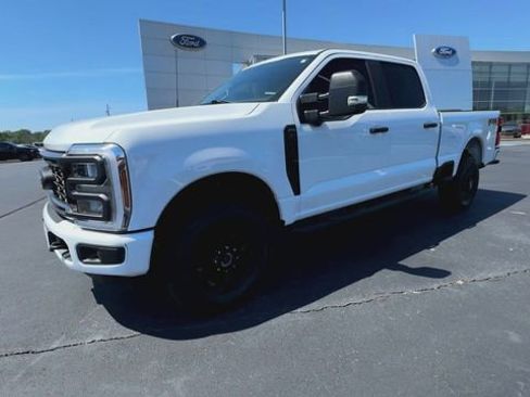 Certified 2024 Ford F250 XL w/ STX Appearance Package AWD/4WD image 4