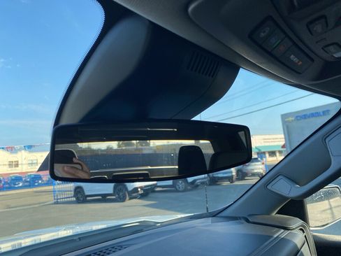 Used 2025 Chevrolet Silverado 1500 LT image 30