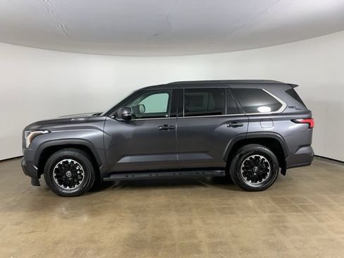 Used 2023 Toyota Sequoia SR5 w/ SR5 Premium Package AWD/4WD image 18