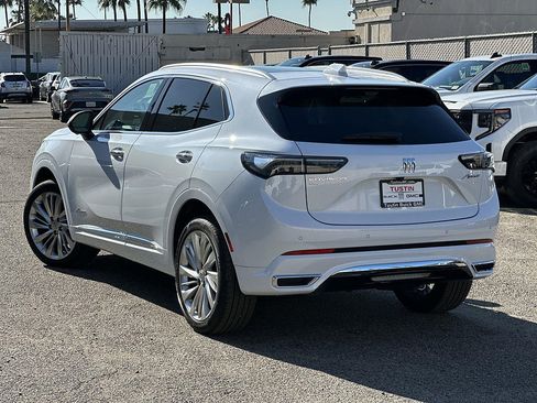 Used 2026 Buick Envision Avenir AWD/4WD image 5