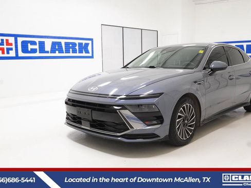 Used 2025 Hyundai Sonata SEL FWD image 1