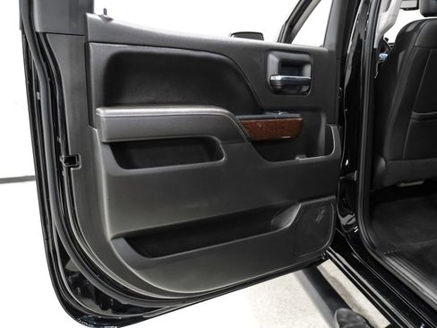 Used 2017 Chevrolet Silverado 1500 LTZ Z71 w/ LTZ Plus Package image 49