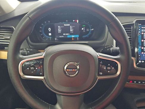 Used 2023 Volvo XC90 T8 Plus AWD/4WD image 5