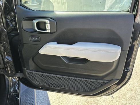 Certified 2022 Jeep Gladiator Overland image 16