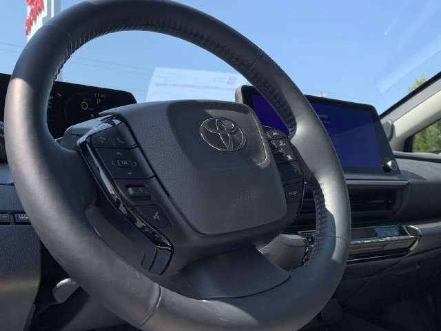 Used 2023 Toyota Prius Limited FWD image 19