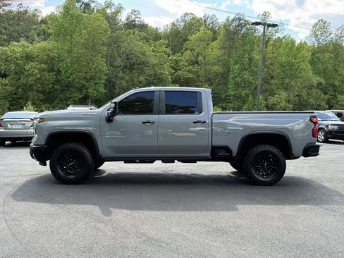 Used 2024 Chevrolet Silverado 2500 ZR2 AWD/4WD image 24