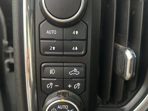 Used 2021 Chevrolet Silverado 1500 RST w/ Texas Edition Plus image 18