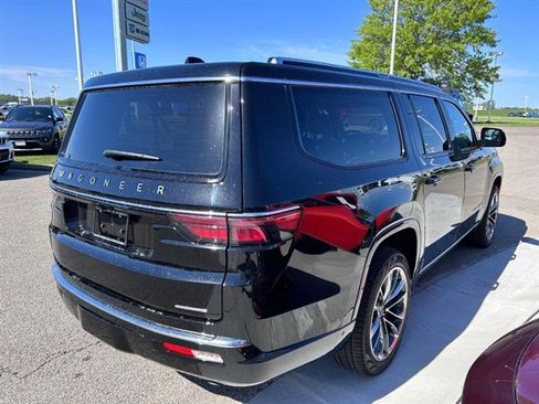 New 2024 Jeep Wagoneer L Series III w/ Premium Group I image 4