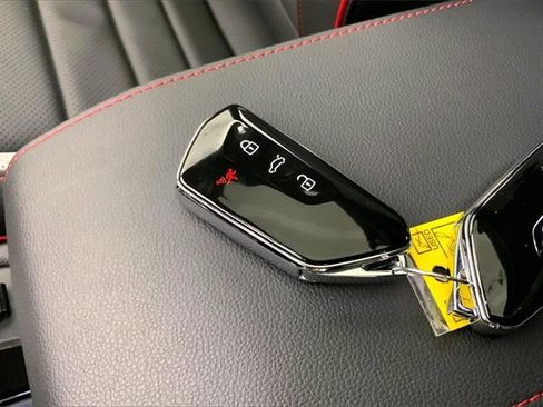 Used 2024 Volkswagen GTI Autobahn image 11