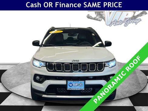 Used 2023 Jeep Compass Limited w/ Sun and Sound Group AWD/4WD image 4