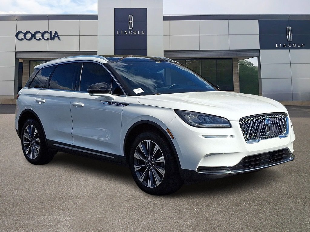 Certified 2022 Lincoln Corsair Reserve w/ Elements Package AWD/4WD image 3