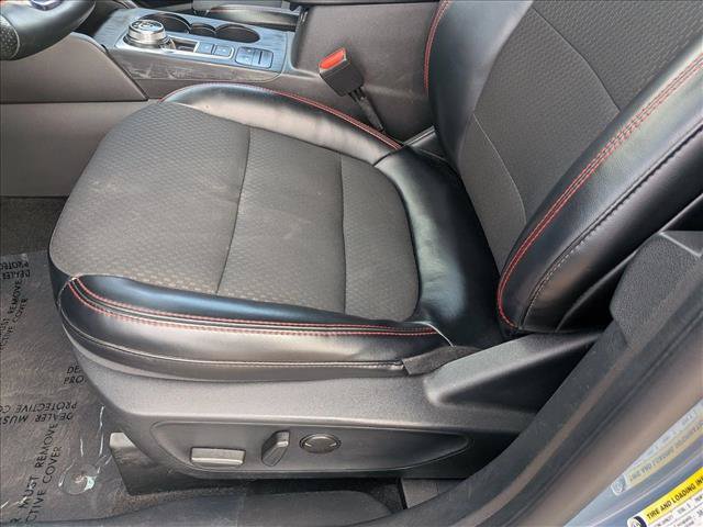 Used 2024 Ford Escape ST-Line AWD/4WD image 23