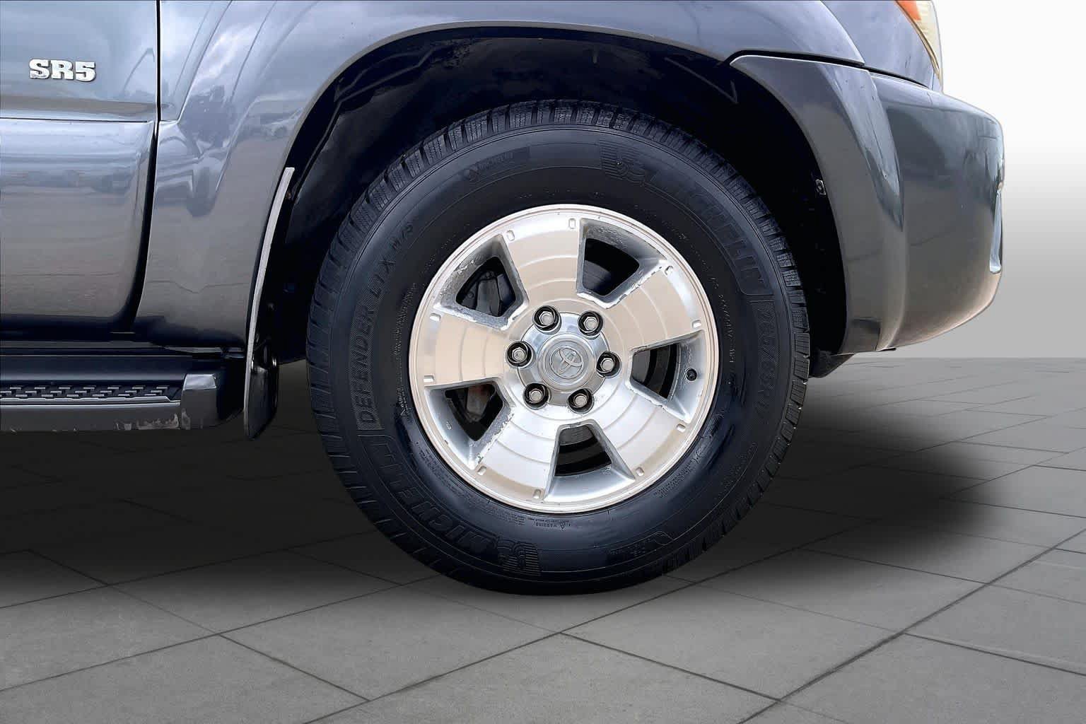 Used 2008 Toyota 4Runner SR5 RWD image 10