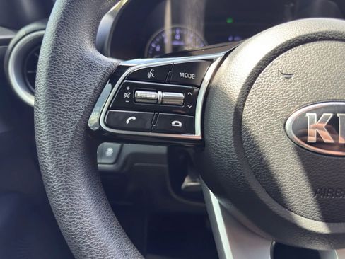 Used 2020 Kia Forte LXS image 18