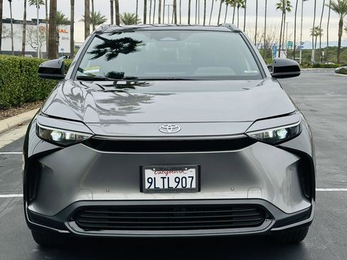 Used 2024 Toyota bZ4X XLE SPORT UTILITY 4D w/ Weather Package image 9