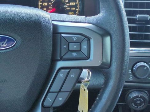 Used 2016 Ford F150 XLT w/ Equipment Group 302A Luxury AWD/4WD image 26