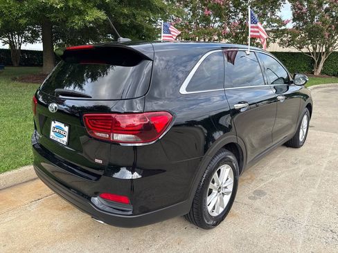 Used 2019 Kia Sorento L FWD image 3