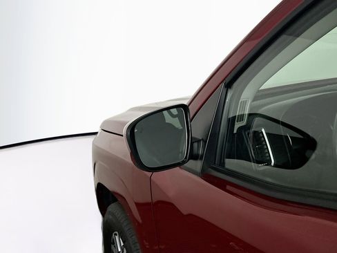 Used 2024 Nissan Frontier SL w/ Technology Package image 16