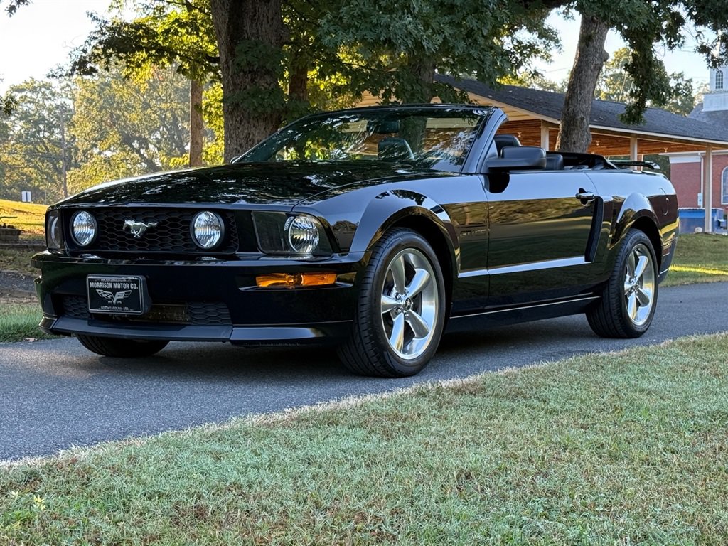 Used 2007 Ford Mustang GT RWD image 12