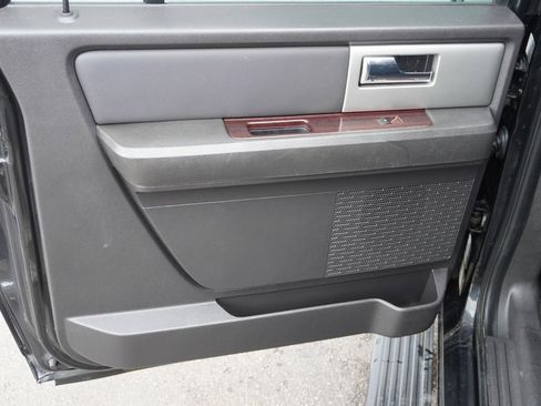 Used 2010 Ford Expedition EL Limited image 32