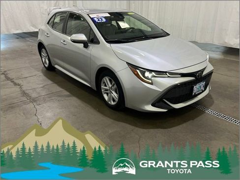 Certified 2022 Toyota Corolla SE w/ SE Preferred Package FWD image 1