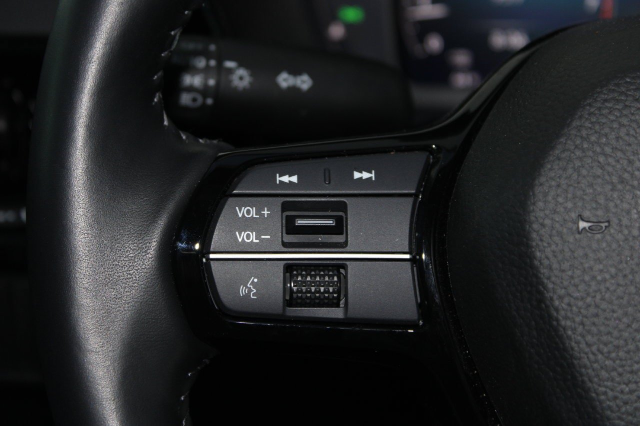 Used 2026 Honda CR-V EX-L image 13