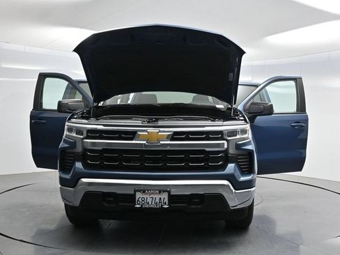 Used 2024 Chevrolet Silverado 1500 LT AWD/4WD image 45