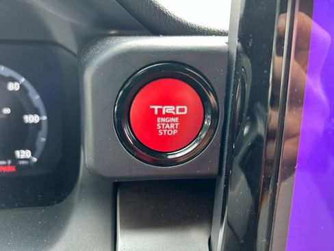 Used 2025 Toyota Tacoma TRD Sport image 28