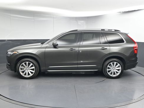 Used 2018 Volvo XC90 T6 Momentum w/ Convenience Package image 5