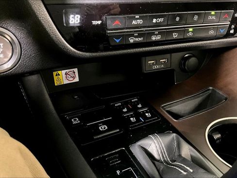 Used 2021 Lexus RX 350 FWD w/ Premium Package image 33