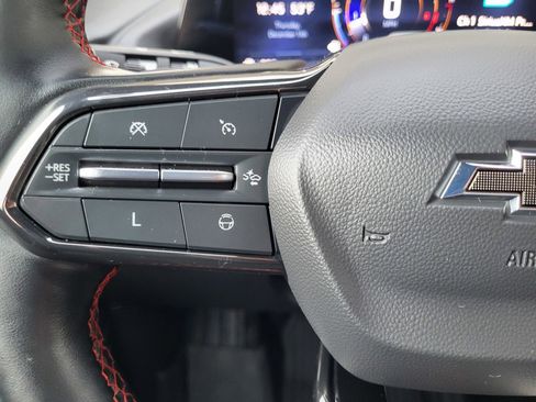 Used 2024 Chevrolet Traverse RS image 31