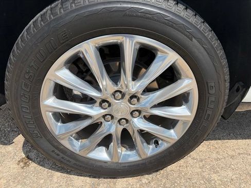 Used 2019 Buick Enclave Essence w/ Trailering Package, 5000 lbs. FWD image 7