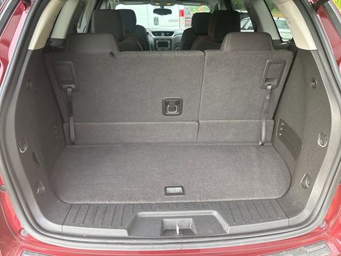 Used 2017 Chevrolet Traverse LT AWD/4WD image 13