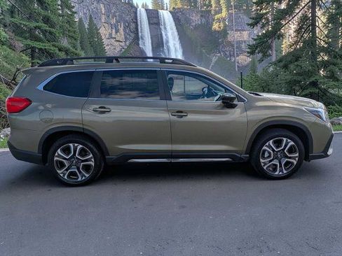 Used 2024 Subaru Ascent Limited w/ Technology Package AWD/4WD image 7