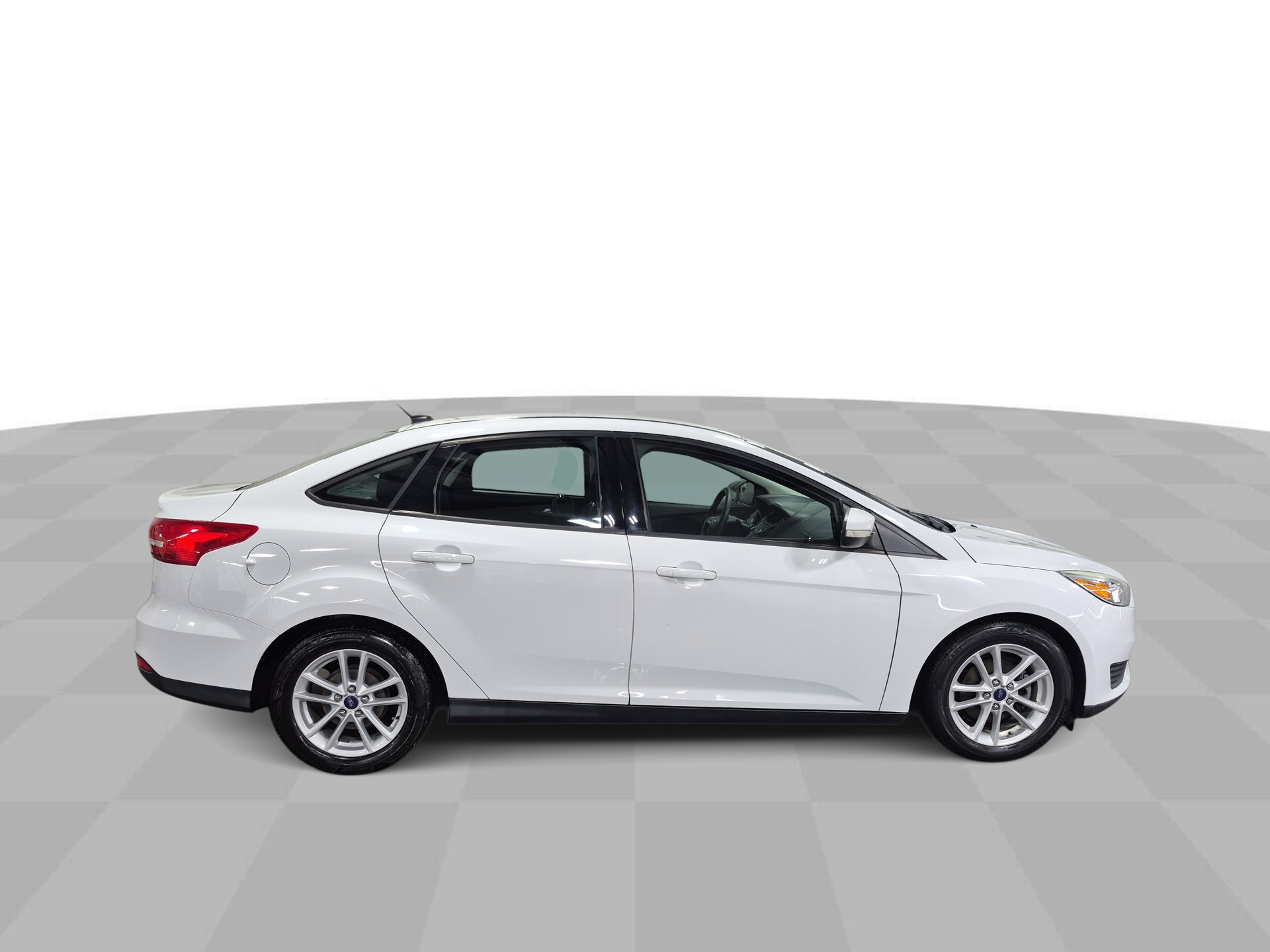 Used 2015 Ford Focus SE FWD image 10