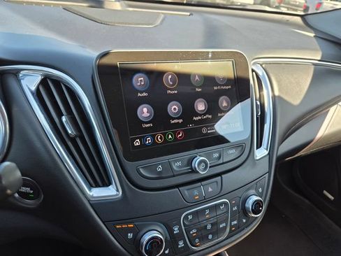Used 2024 Chevrolet Malibu LT FWD image 19