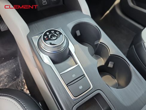 New 2025 Ford Escape SE image 21