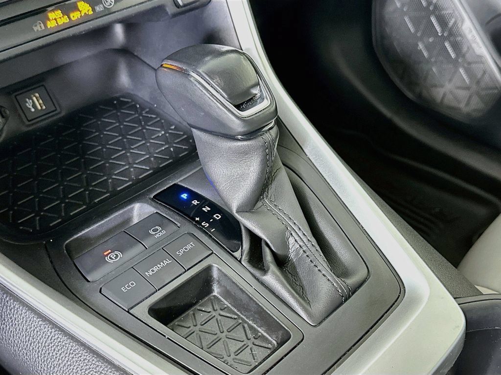 Used 2023 Toyota RAV4 XLE Premium FWD image 21