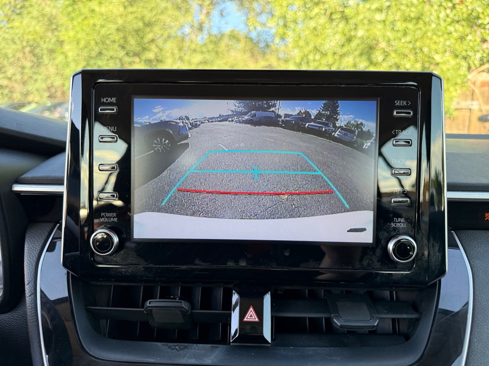Used 2020 Toyota Corolla LE FWD image 27