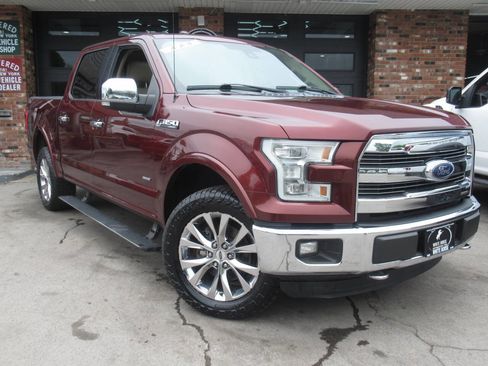 Used 2016 Ford F150 Lariat w/ Equipment Group 502A Luxury AWD/4WD image 1