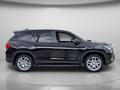 Used 2025 Honda Passport EX-L image 5