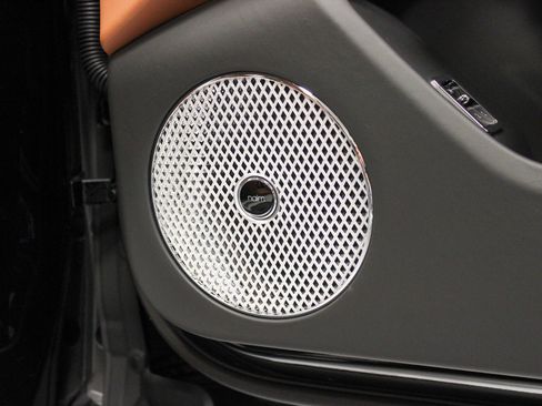 New 2025 Bentley Flying Spur Plug-In Hybrid image 45