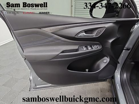 Used 2025 Buick Envista Sport Touring w/ Convenience I Package image 28