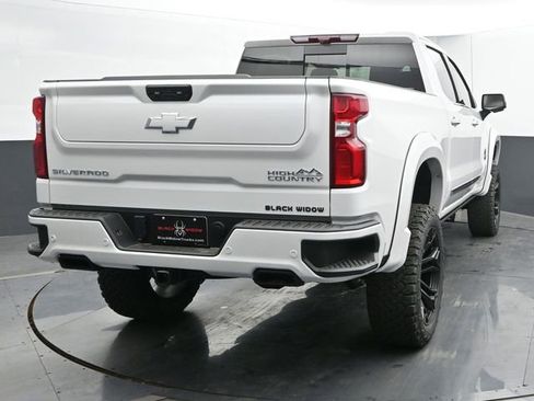 New 2025 Chevrolet Silverado 1500 High Country w/ Technology Package AWD/4WD image 7