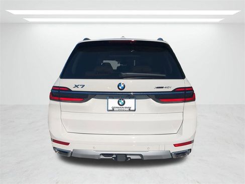 New 2026 BMW X7 xDrive40i w/ Premium Package image 5